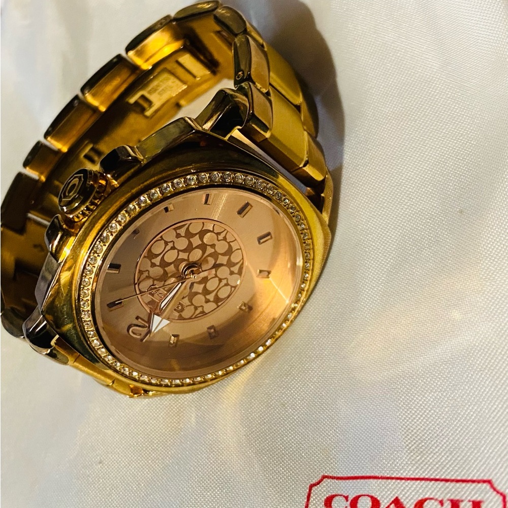 Rose Gold Coach Watch 🌹⌚️